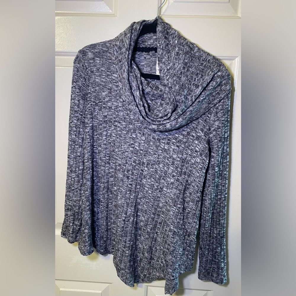 Grey turtleneck sweater,‎ L/XL